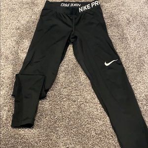 Black Nike Pro Leggings
